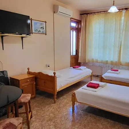 Guest house Amfora *