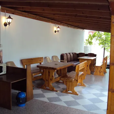 Guest house Amfora *