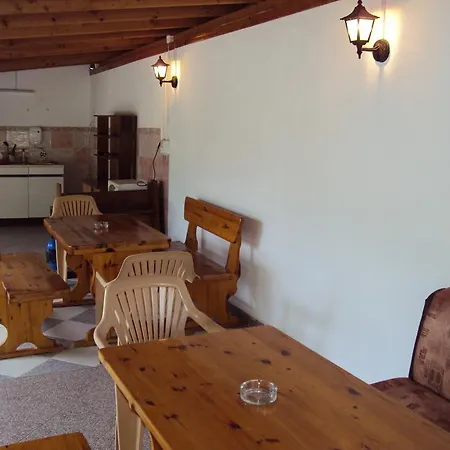 Guest house Amfora *